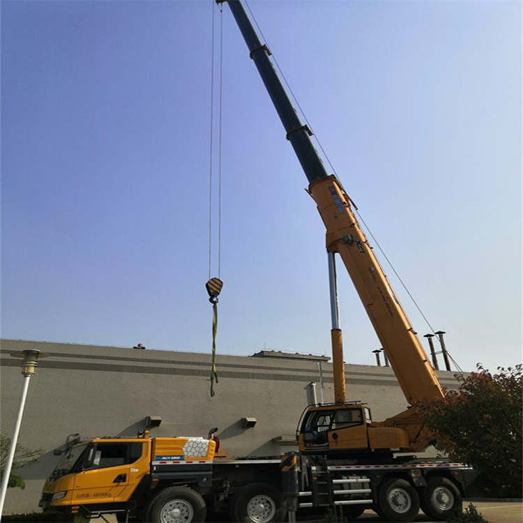 岚山 选择汽车吊租赁的秘诀与联系方式指南